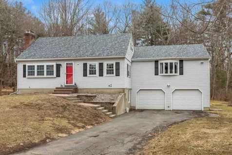 19 Sunrise Terrace Plaistow NH 03865