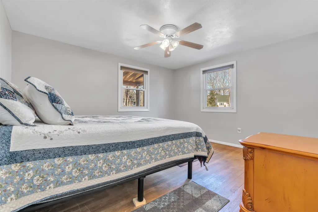 8 Shawnee Lane Dover NH 03820