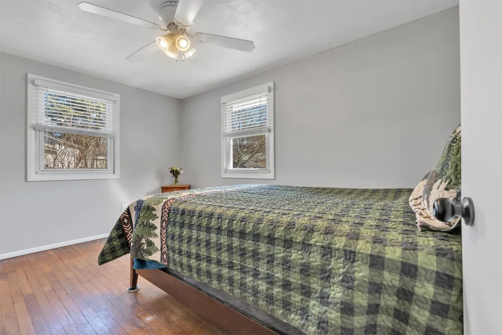 8 Shawnee Lane Dover NH 03820