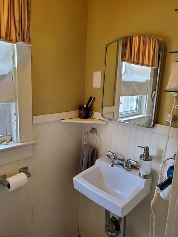 129 Commonwealth Avenue Springfield VT 05156