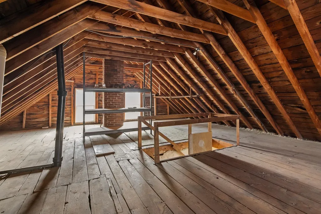 317 Nimble Hill Road Newington NH 03801