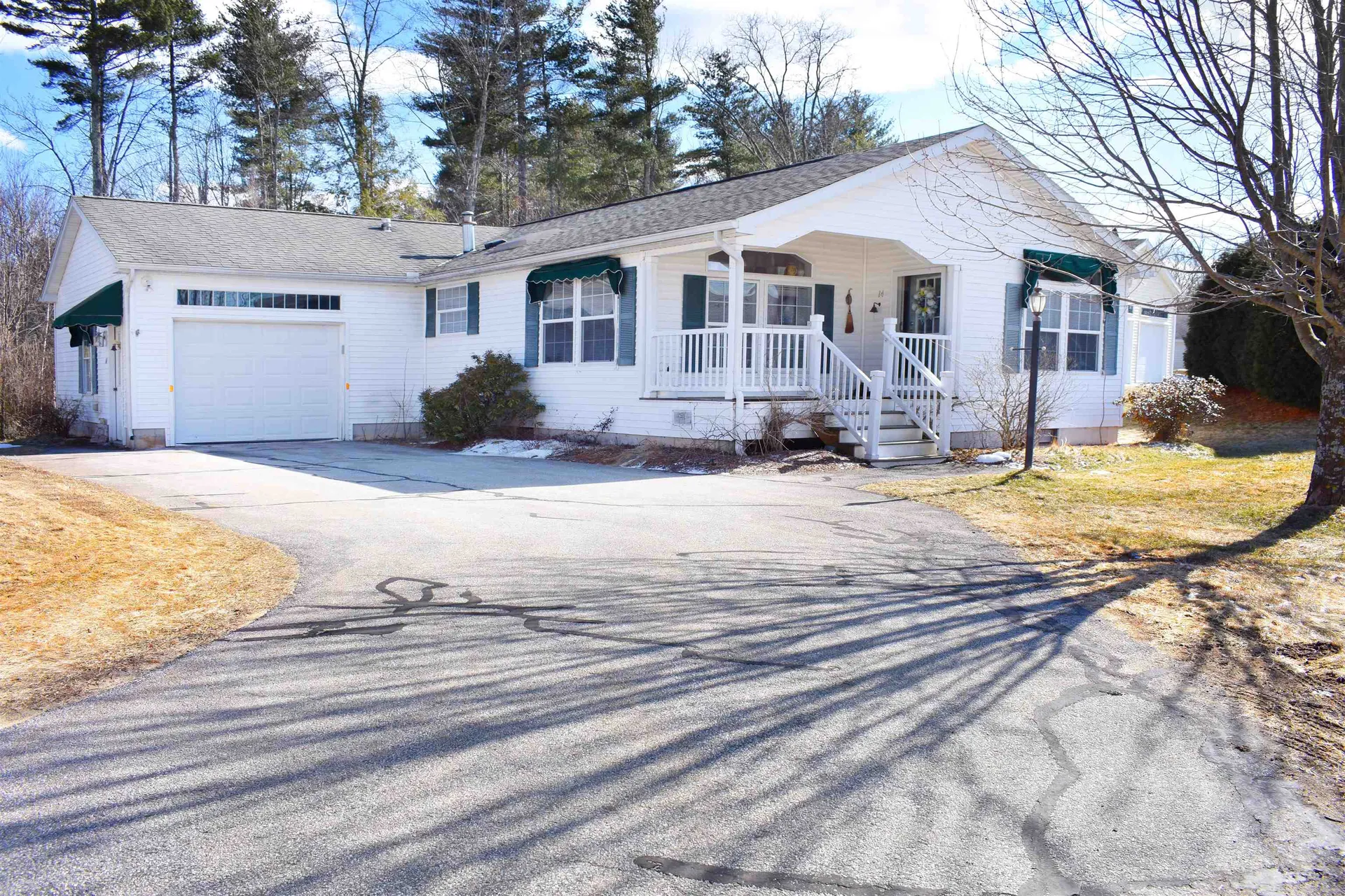 14 Sawmill Ridge Sandown NH 03873