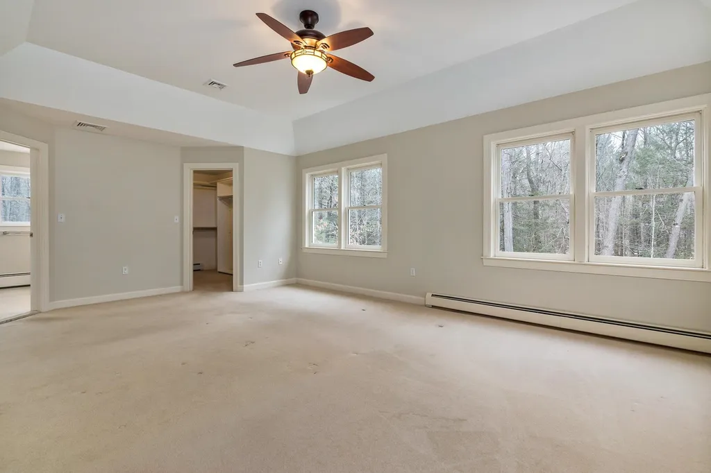 13 Rockrimmon Road North Hampton NH 03862