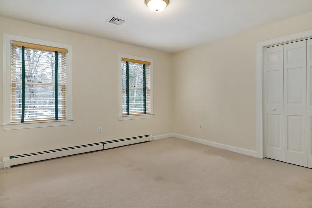 13 Rockrimmon Road North Hampton NH 03862