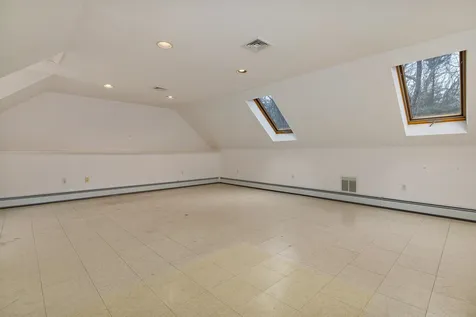 13 Rockrimmon Road North Hampton NH 03862