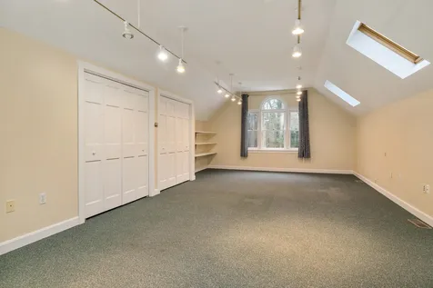 13 Rockrimmon Road North Hampton NH 03862