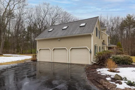 13 Rockrimmon Road North Hampton NH 03862