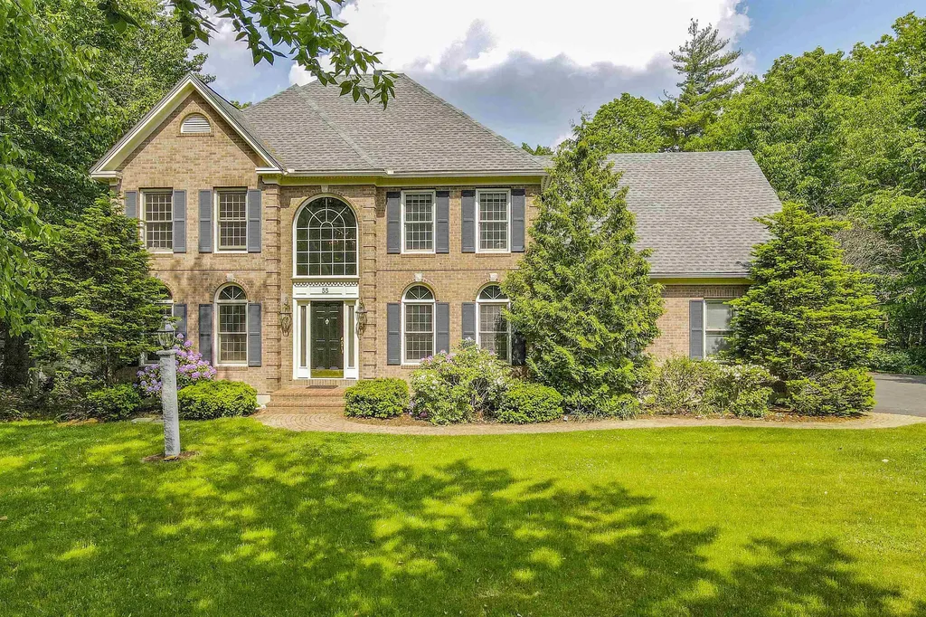 55 Hawk Drive Bedford NH 03110