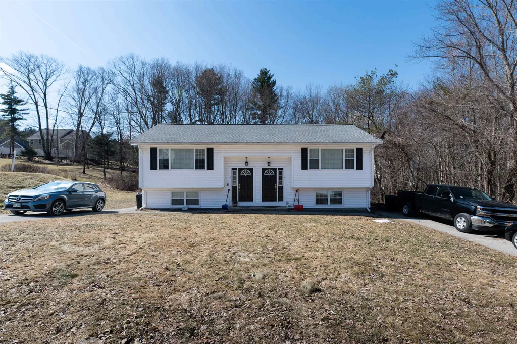 4 & 6 Vassar Drive Pelham NH 03076