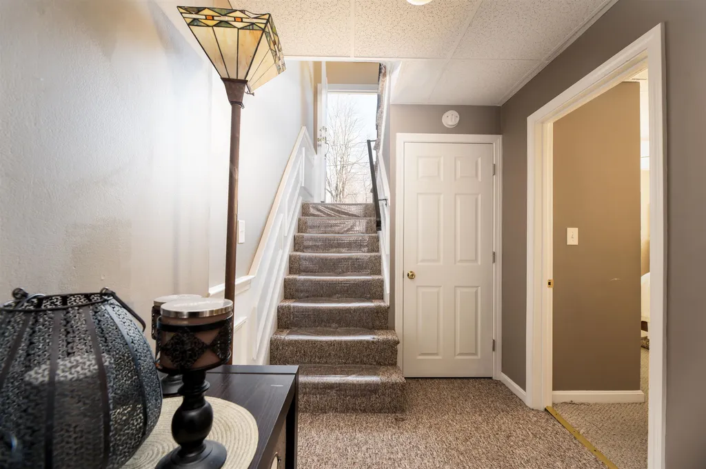 4 & 6 Vassar Drive Pelham NH 03076