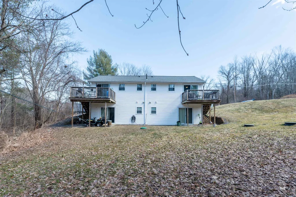 4 & 6 Vassar Drive Pelham NH 03076