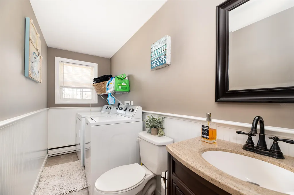 4 & 6 Vassar Drive Pelham NH 03076