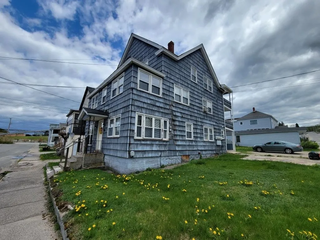 604 Burgess Street Berlin NH 03570