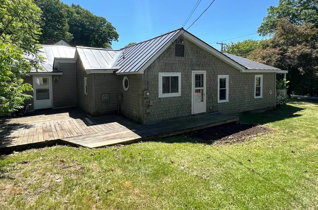 3 Colby Avenue Lebanon NH 03766