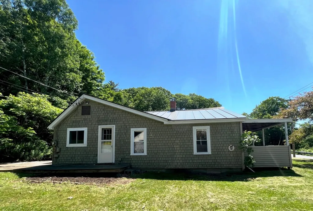 3 Colby Avenue Lebanon NH 03766