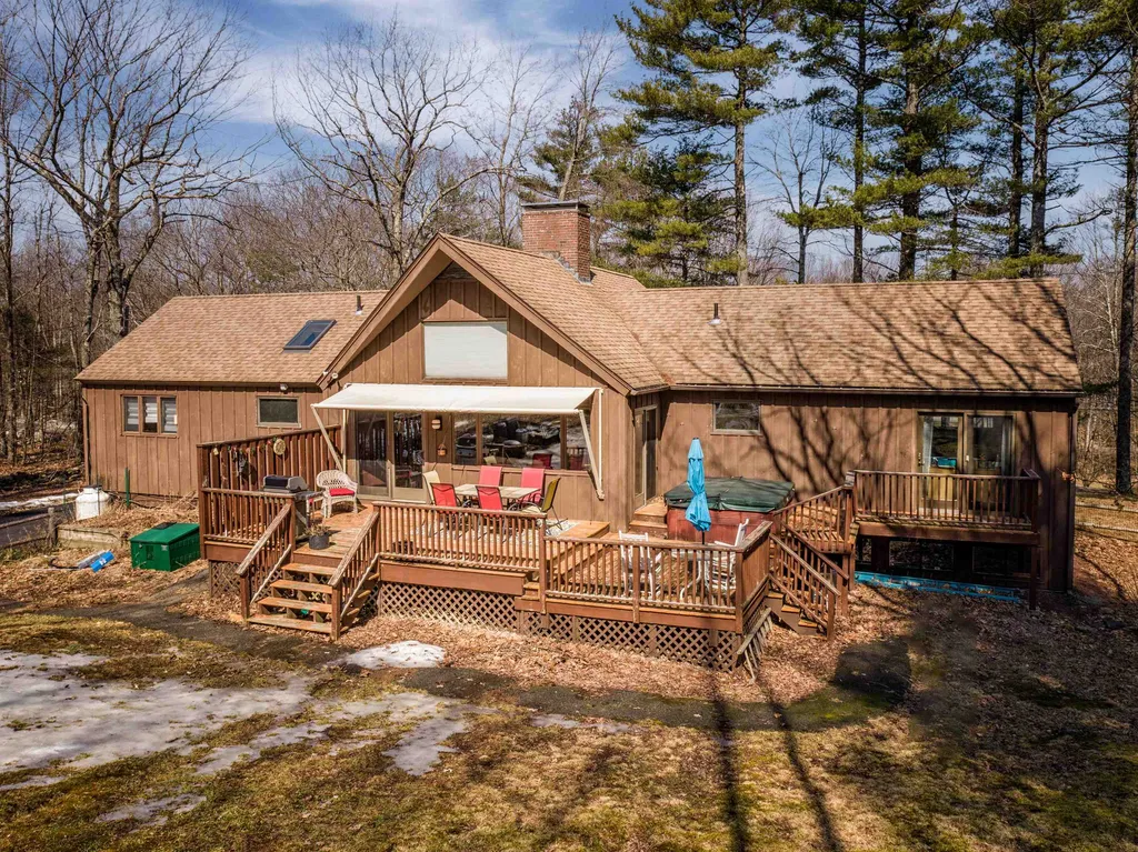 19 Aspen Drive Strafford NH 03884