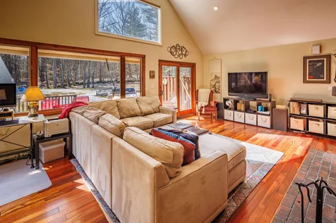 19 Aspen Drive Strafford NH 03884