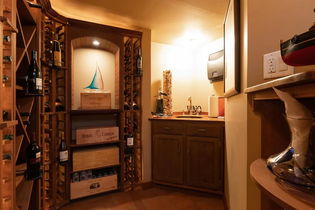 10 Locust Street South Hampton NH 03827