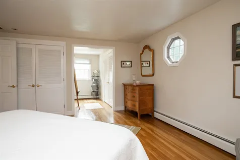 10 Locust Street South Hampton NH 03827