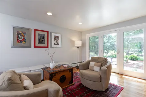10 Locust Street South Hampton NH 03827