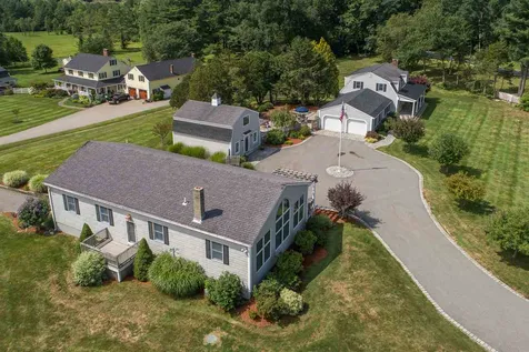 10 Locust Street South Hampton NH 03827