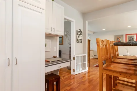 10 Locust Street South Hampton NH 03827