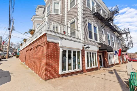 25 N Main Street Wolfeboro NH 03894