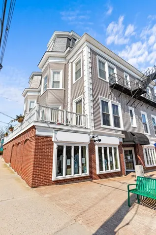 25 N Main Street Wolfeboro NH 03894