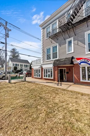 25 N Main Street Wolfeboro NH 03894