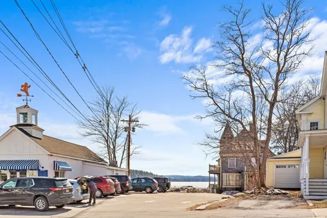 25 N Main Street Wolfeboro NH 03894