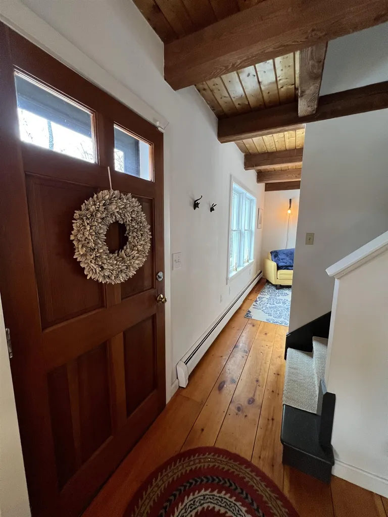140 Algonquin Road Enfield NH 03748