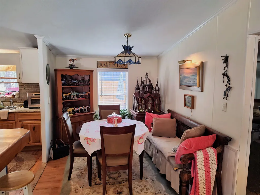20 Black Bear Road Tamworth NH 03886
