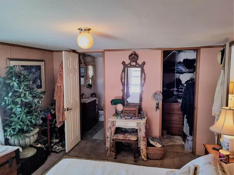 20 Black Bear Road Tamworth NH 03886
