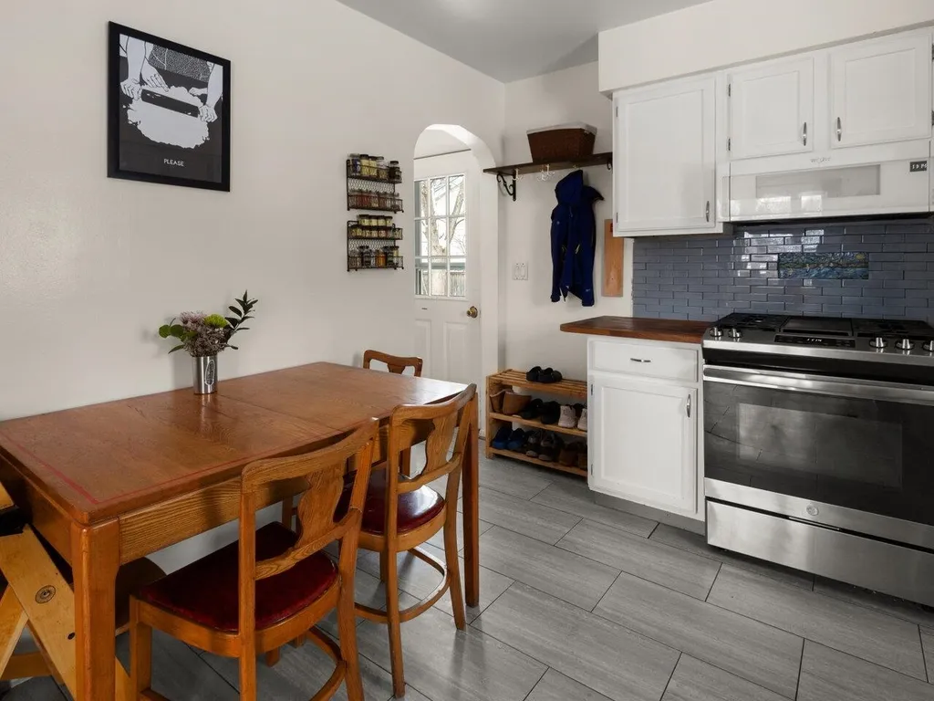 5 Hardy Avenue Burlington VT 05408
