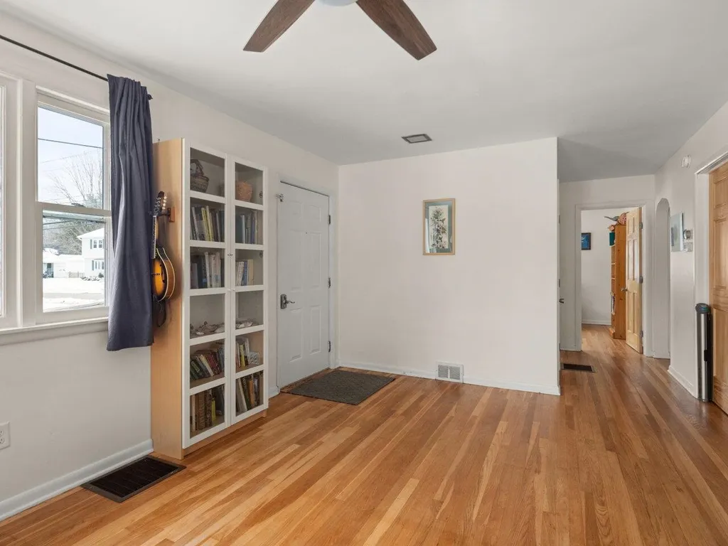 5 Hardy Avenue Burlington VT 05408