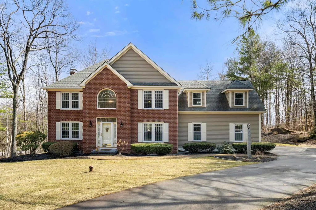 2 Tolford Hill Road Bedford NH 03110