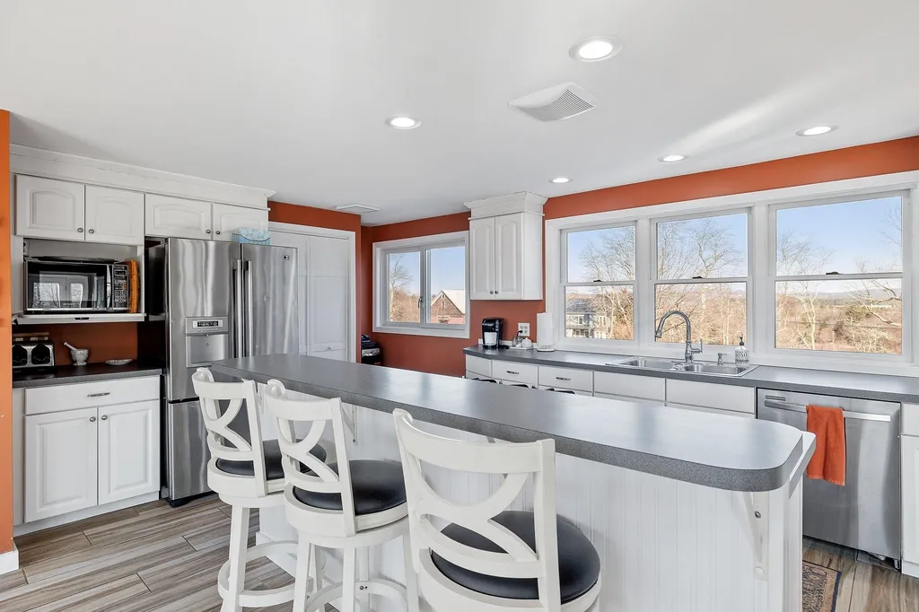 28 Hidden Lane Northfield NH 03276