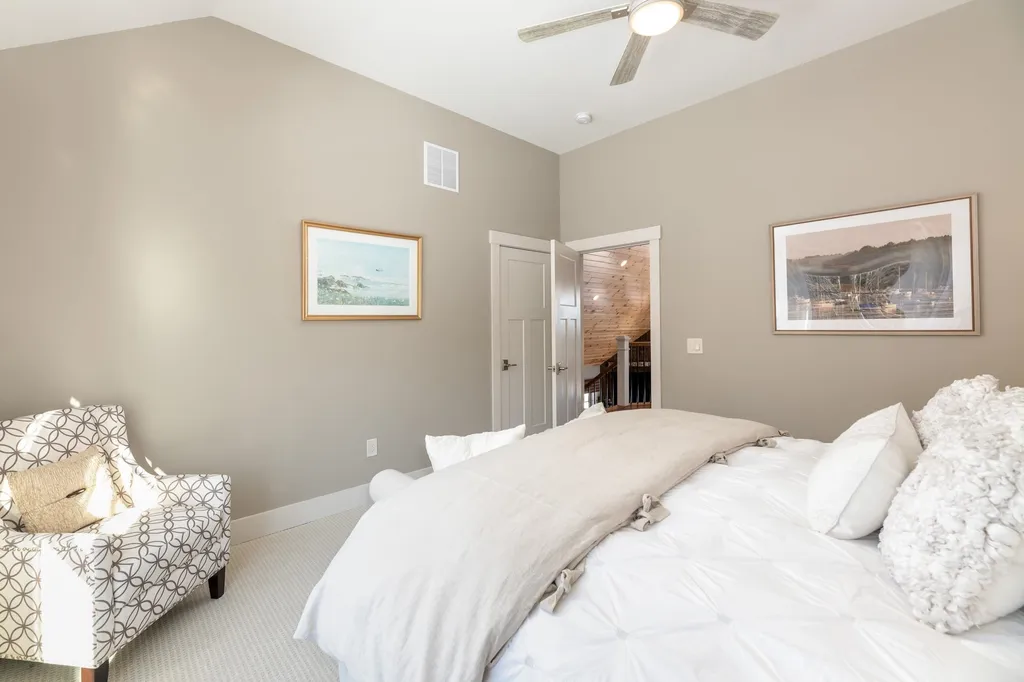 110 Glidden Road Gilford NH 03249