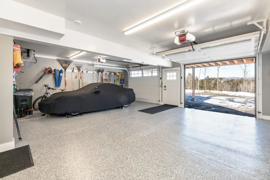 110 Glidden Road Gilford NH 03249
