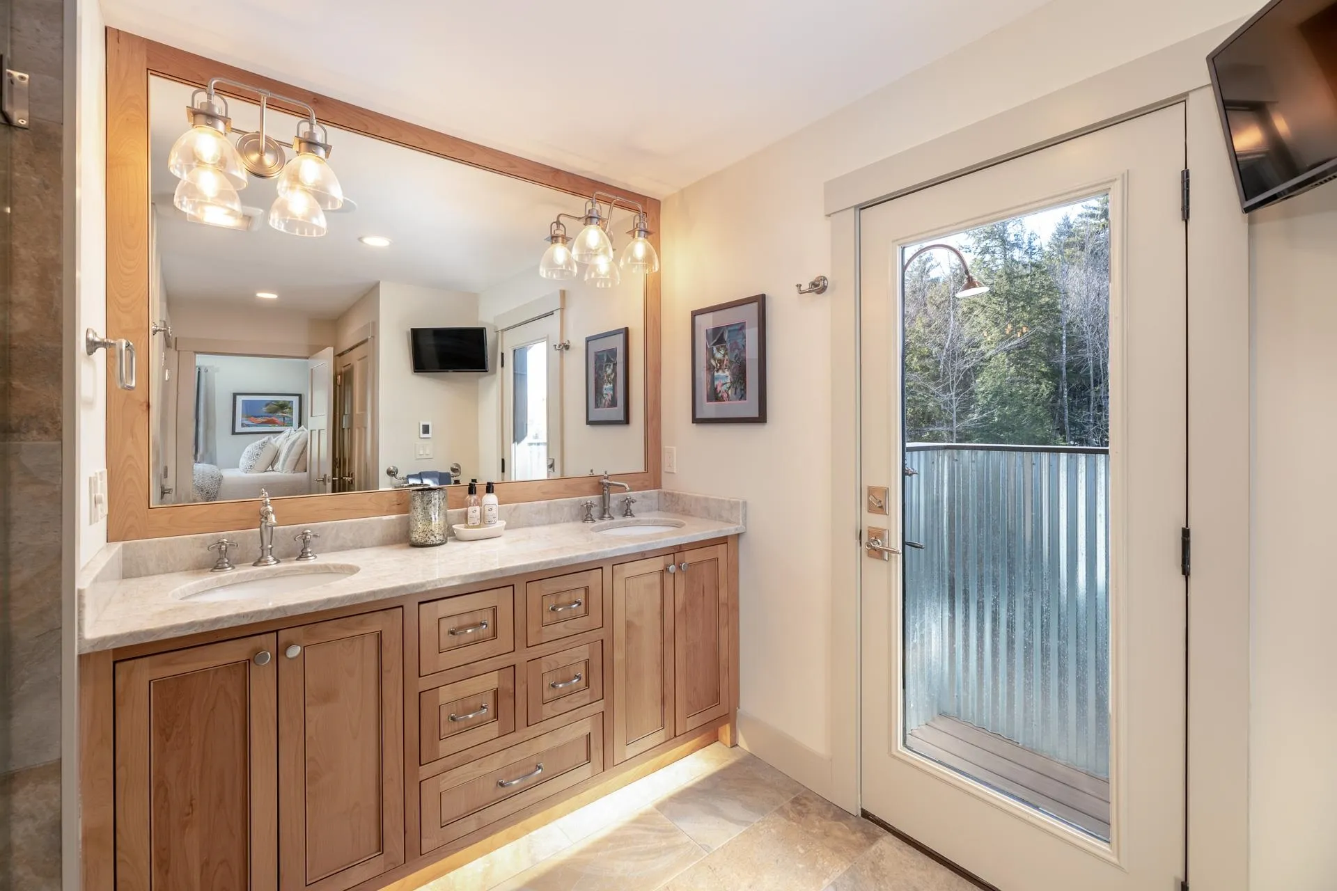 110 Glidden Road Gilford NH 03249
