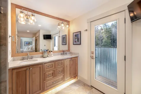 110 Glidden Road Gilford NH 03249