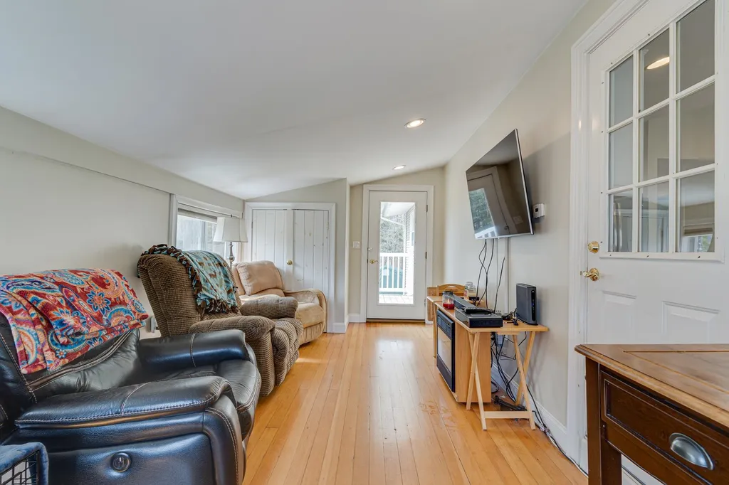 18 Birch Drive Dover NH 03820
