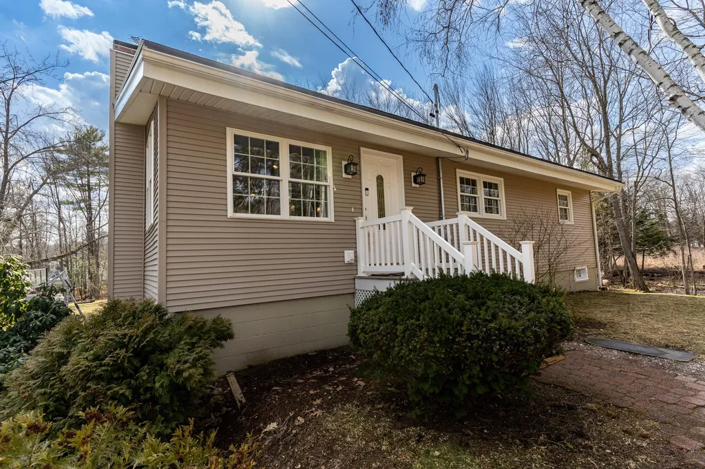 18 Birch Drive Dover NH 03820