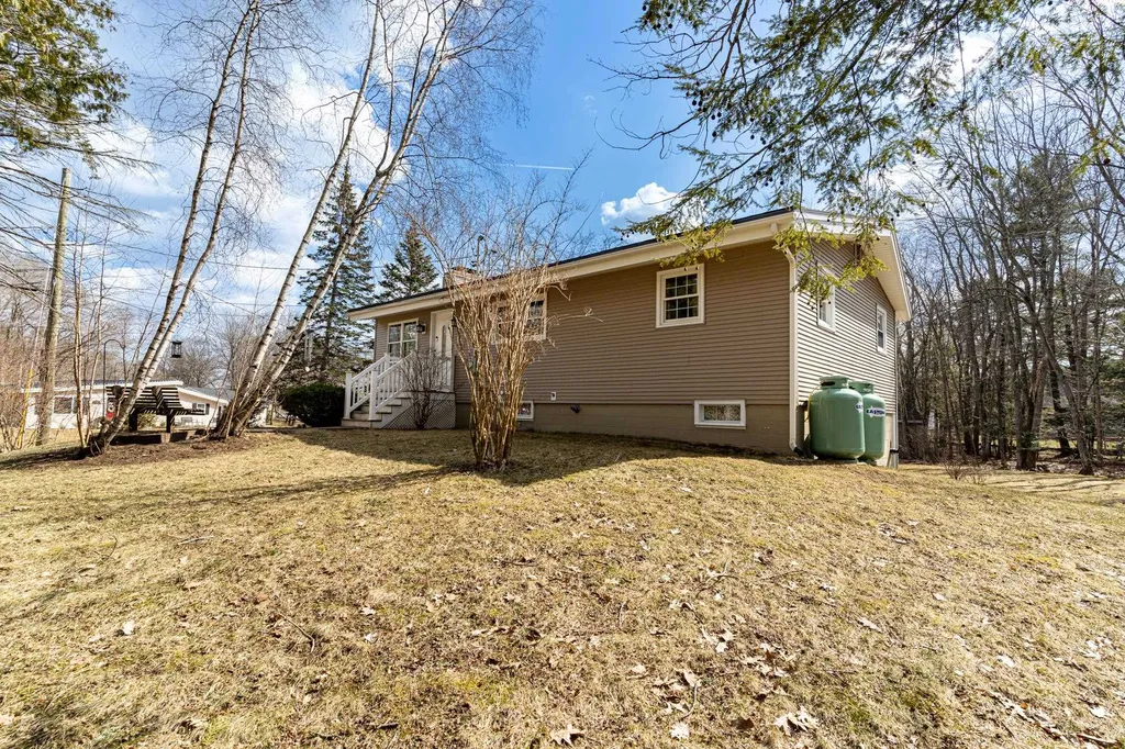 18 Birch Drive Dover NH 03820