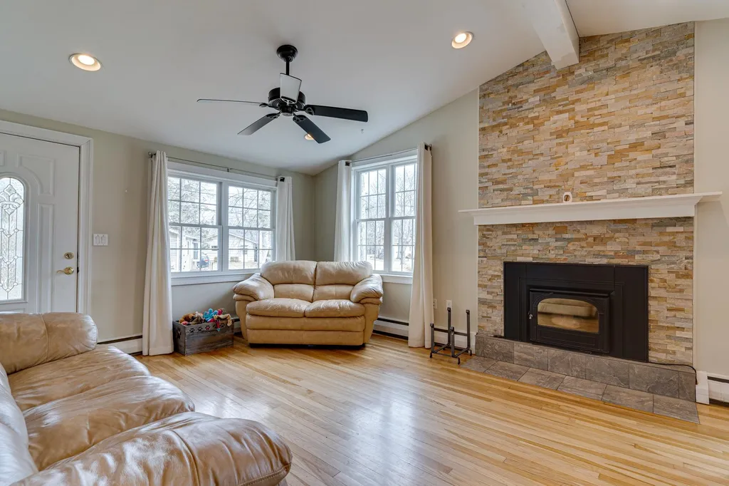 18 Birch Drive Dover NH 03820