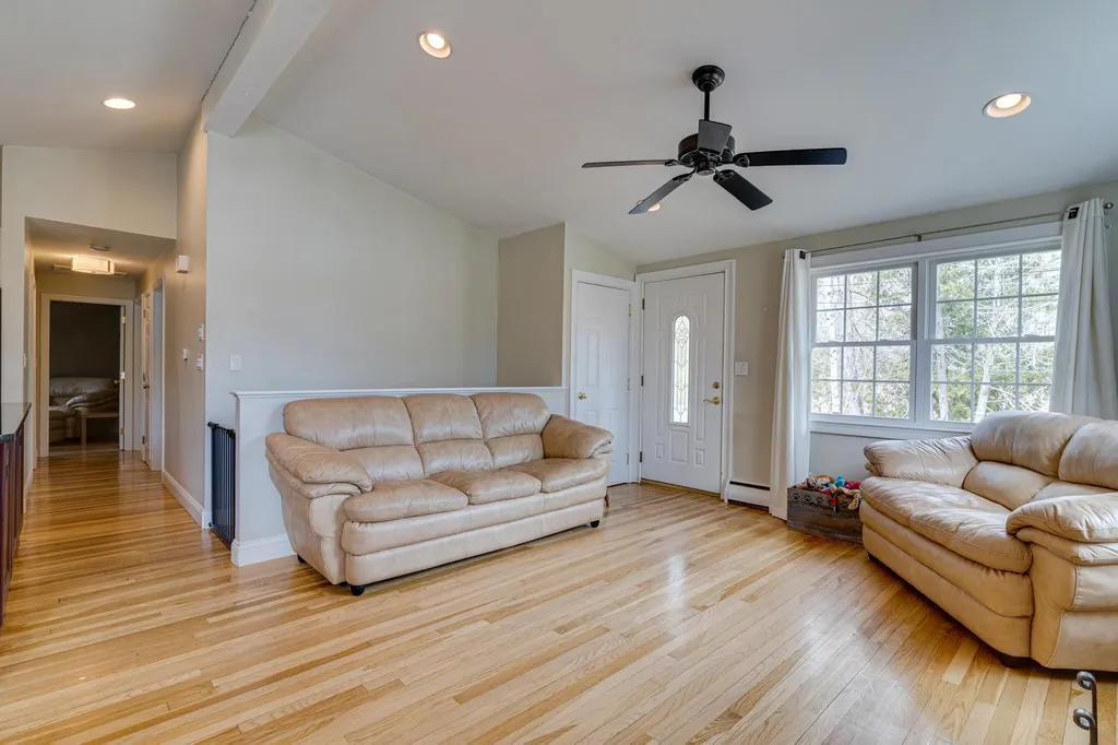 18 Birch Drive Dover NH 03820