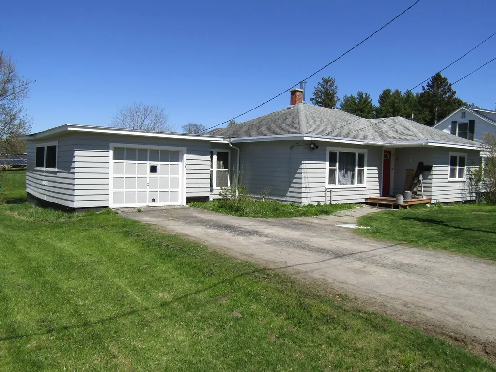 90 Dewey Street Richford VT 05476