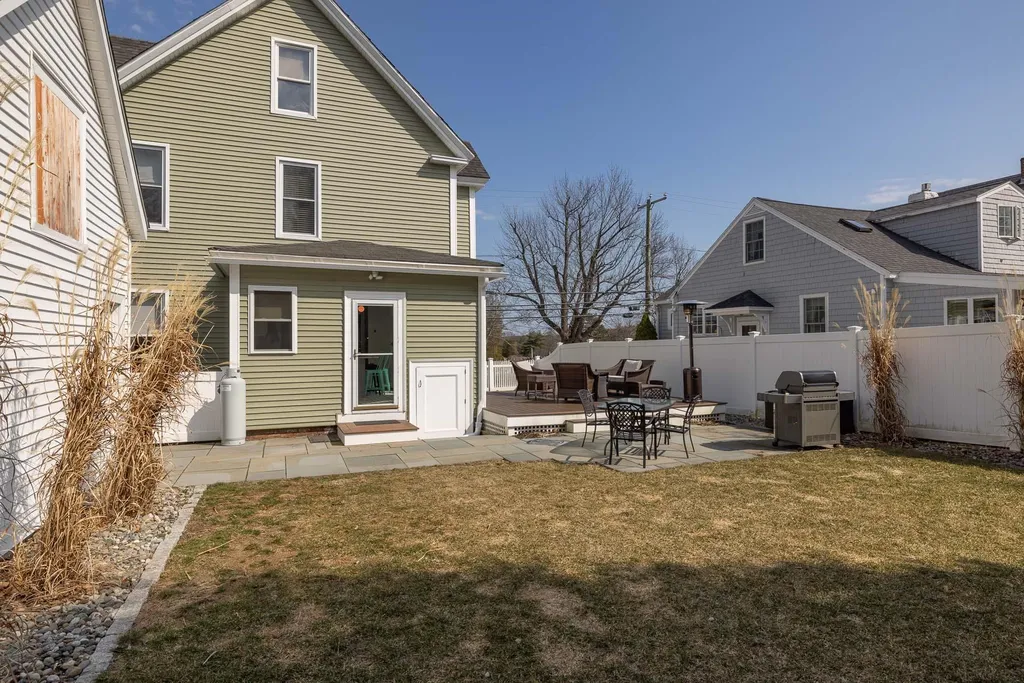 141 Sagamore Avenue Portsmouth NH 03801