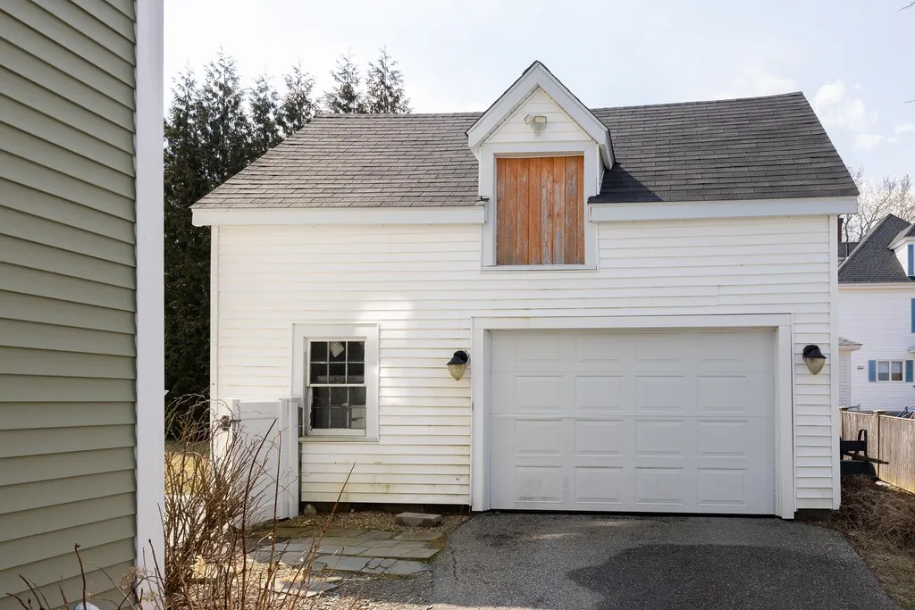 141 Sagamore Avenue Portsmouth NH 03801