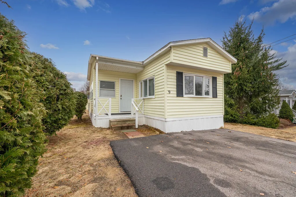 9 Mapleshade Drive Nashua NH 03062